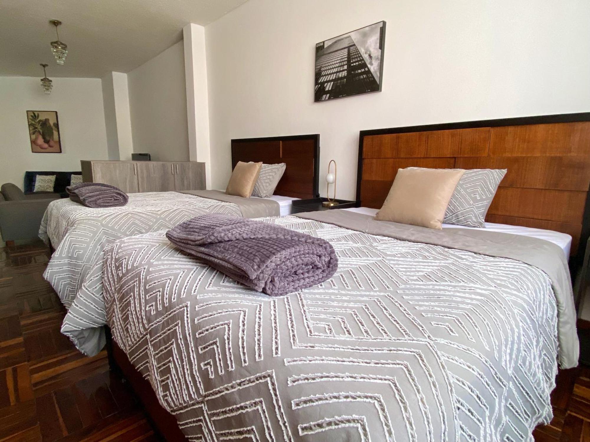 Great Location Quito Apartments Bagian luar foto